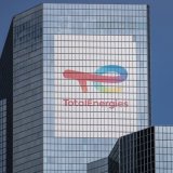 Les ONG pointent des "publicités mensongères" qui ne reflètent pas "de façon sincère la réalité des activités de TotalEnergies (archives). KEYSTONE/EPA/MOHAMMED BADRA